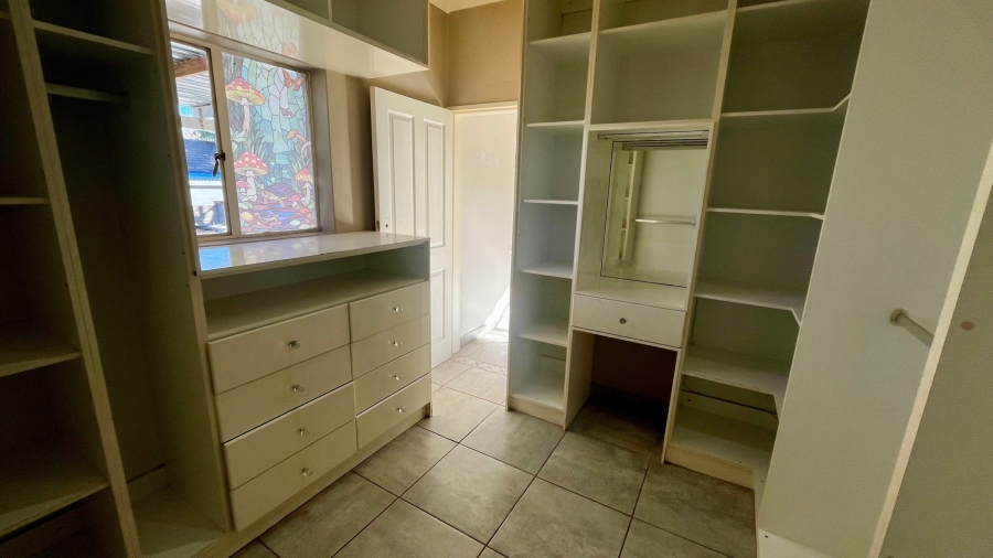 3 Bedroom Property for Sale in Flamwood North West